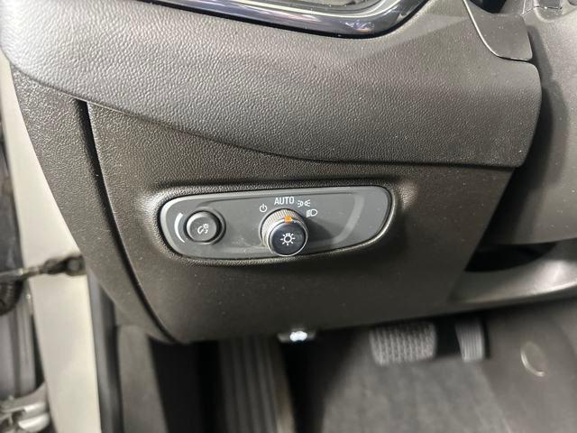 used 2022 Chevrolet Equinox car, priced at $21,590