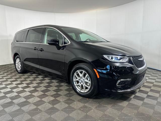 used 2024 Chrysler Pacifica car, priced at $29,990
