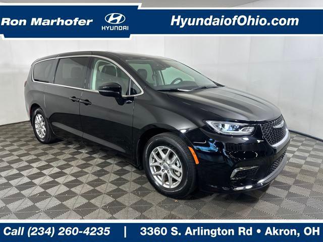 used 2024 Chrysler Pacifica car, priced at $29,990