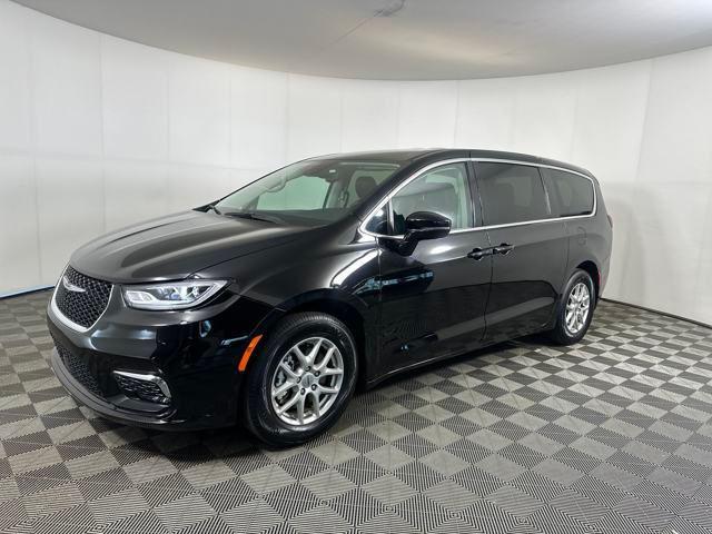 used 2024 Chrysler Pacifica car, priced at $29,990