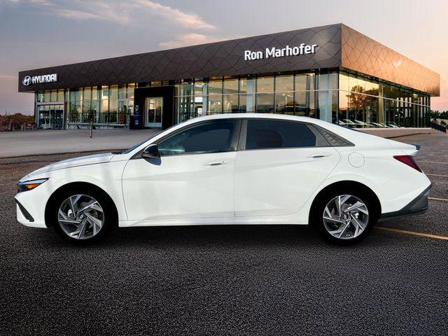 new 2025 Hyundai Elantra car, priced at $23,576