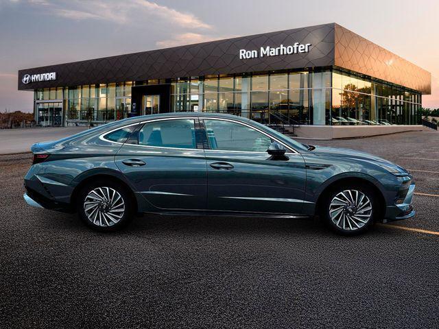 new 2025 Hyundai Sonata Hybrid car, priced at $37,149