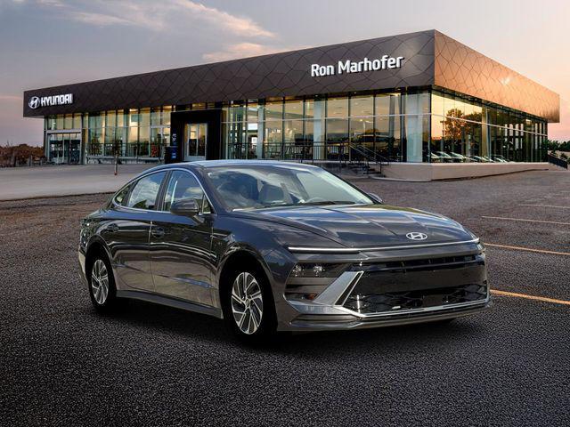 new 2026 Hyundai Sonata Hybrid car, priced at $30,012