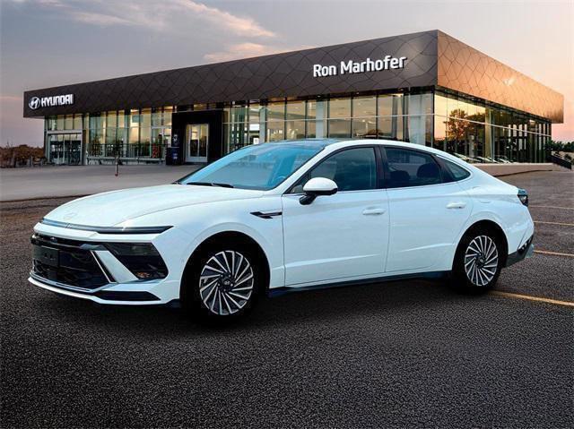 new 2025 Hyundai Sonata Hybrid car, priced at $38,803