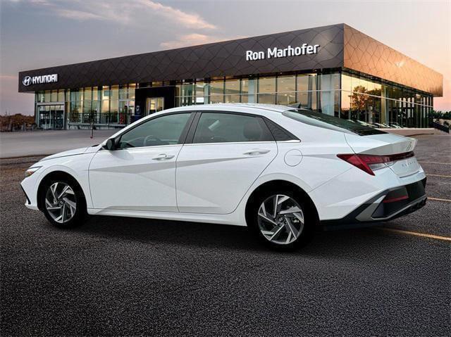 new 2025 Hyundai Elantra car, priced at $26,998