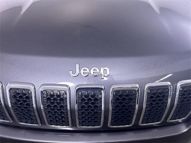 used 2019 Jeep Cherokee car, priced at $10,990