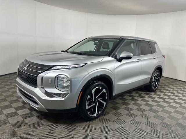 used 2023 Mitsubishi Outlander car, priced at $20,990