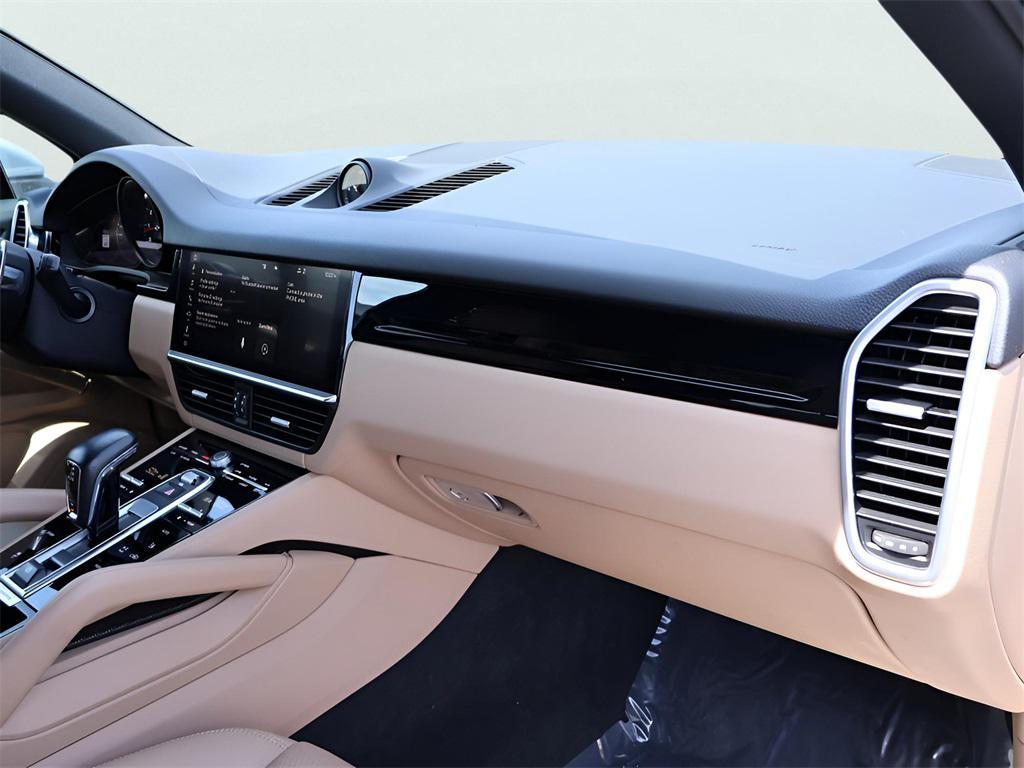 used 2021 Porsche Cayenne car, priced at $40,900