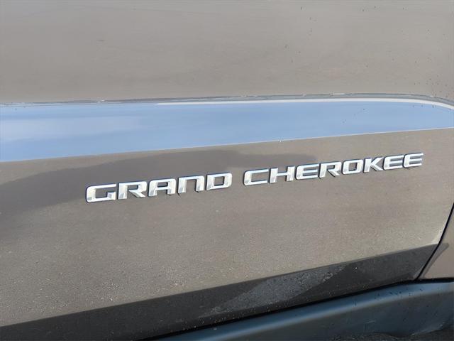 used 2016 Jeep Grand Cherokee car, priced at $17,500