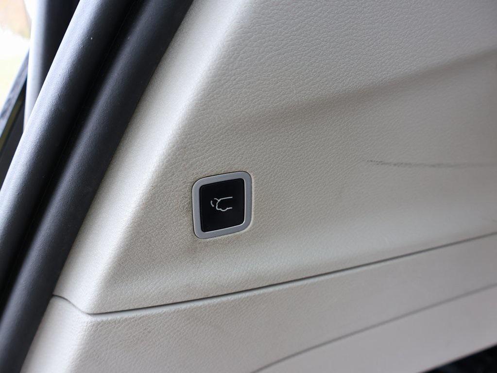 used 2017 Chrysler Pacifica car, priced at $13,900