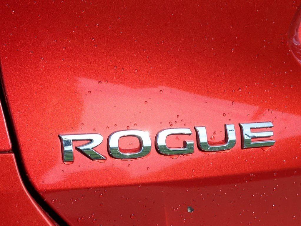 used 2016 Nissan Rogue car, priced at $9,200