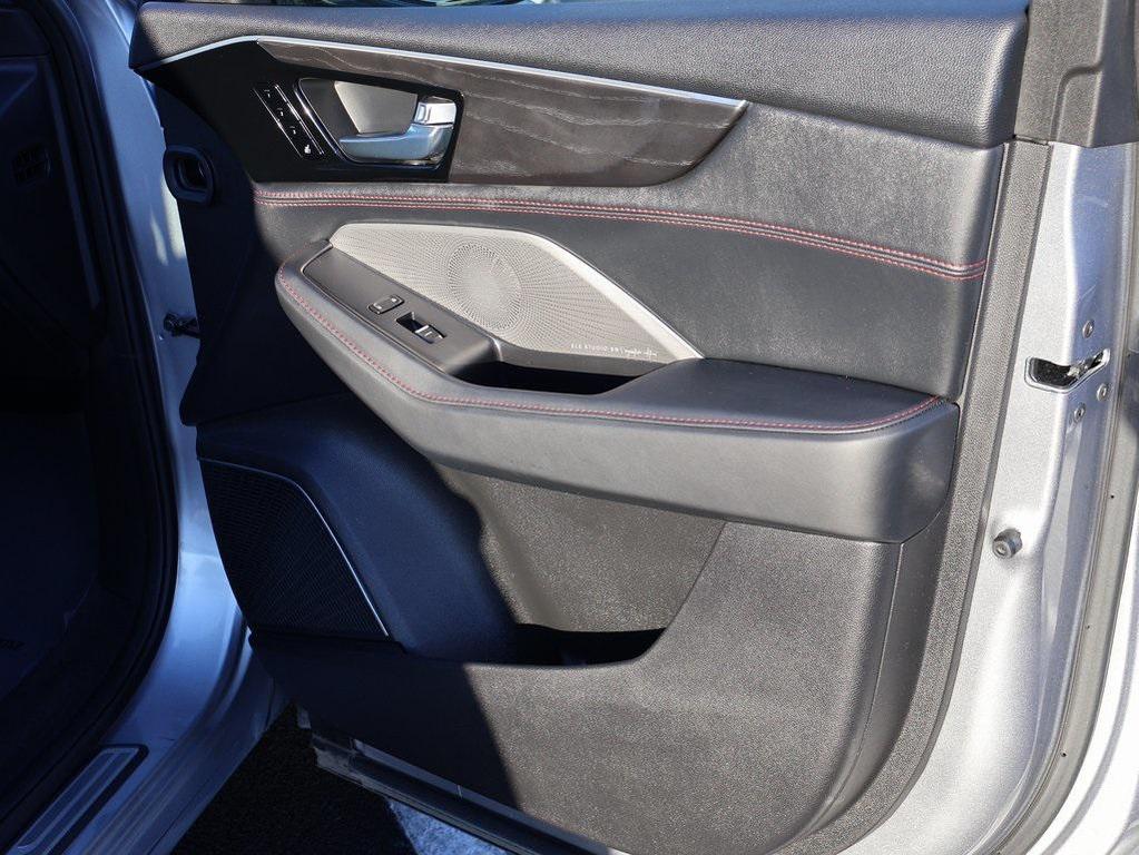 used 2022 Acura MDX car, priced at $37,500