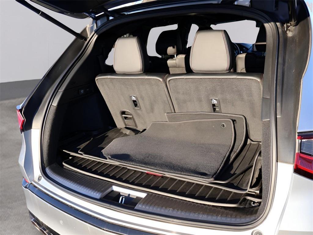 used 2022 Acura MDX car, priced at $37,500