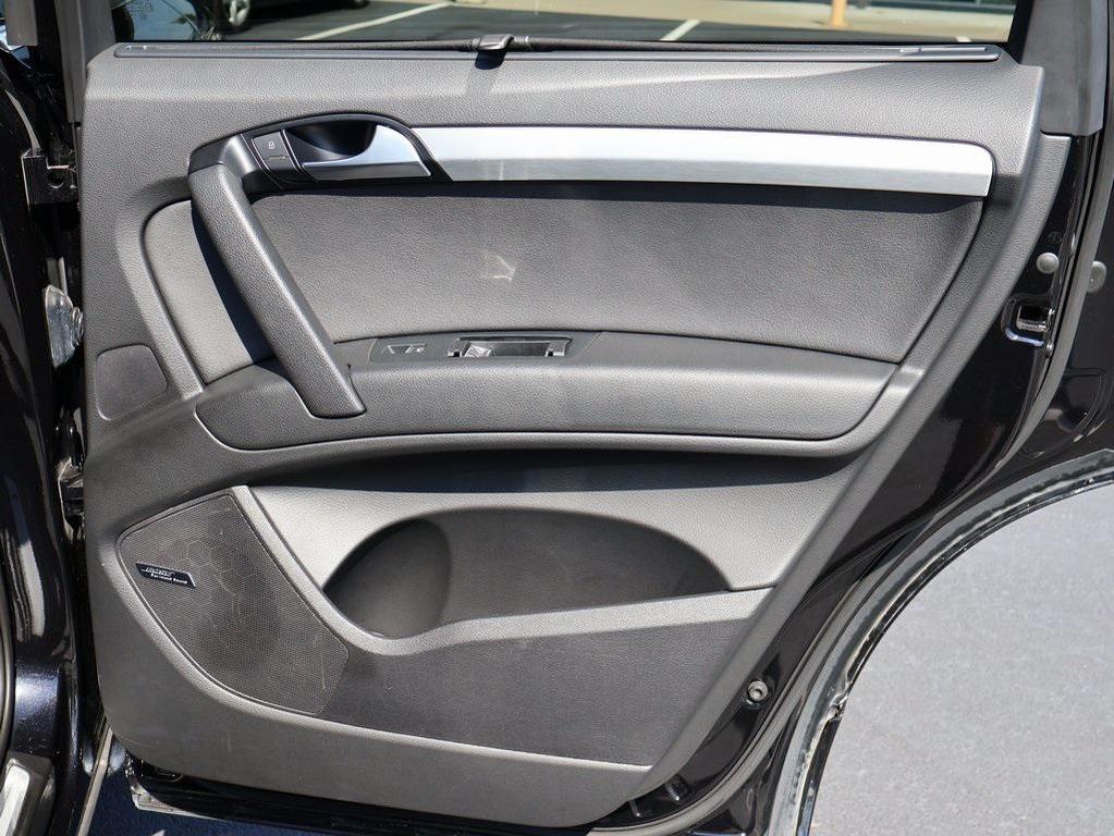 used 2014 Audi Q7 car, priced at $12,700