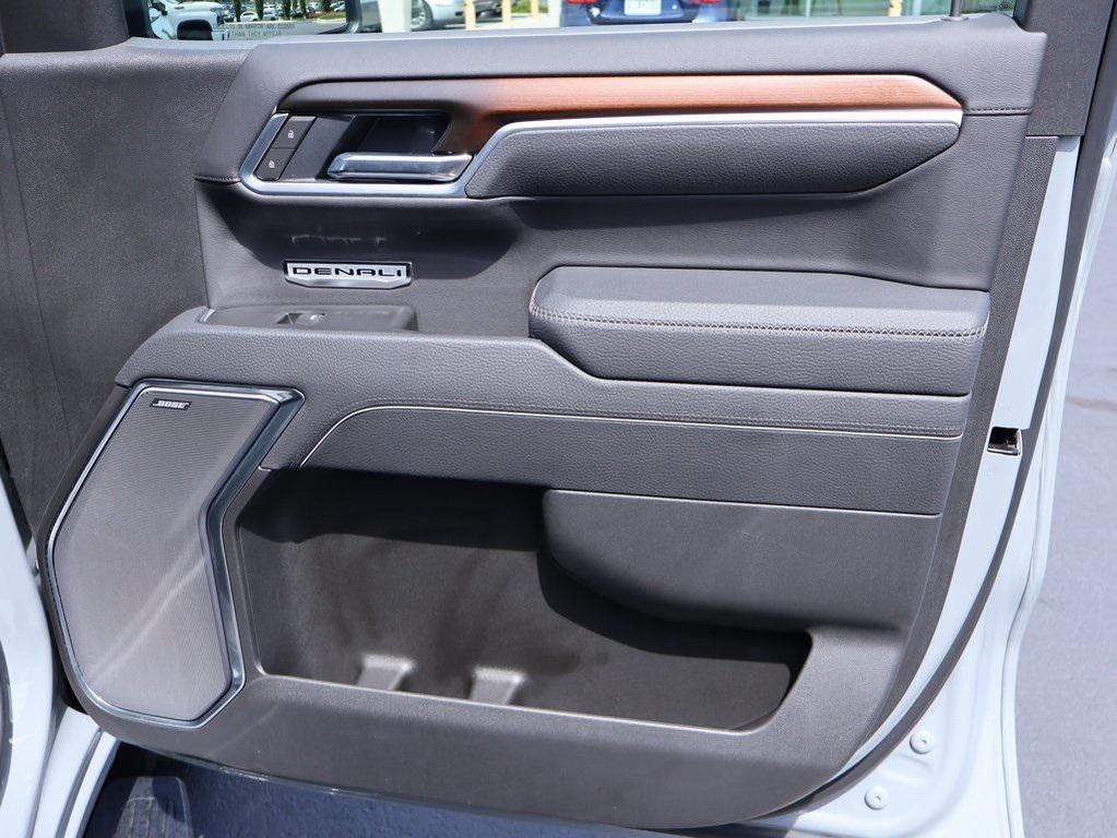 used 2025 GMC Sierra 1500 car, priced at $62,900