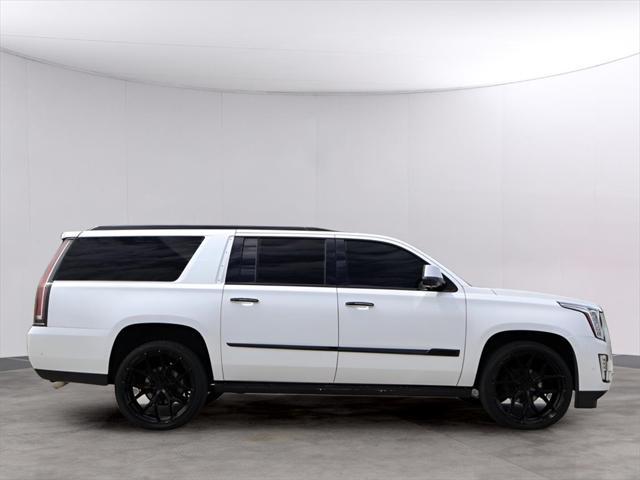 used 2019 Cadillac Escalade ESV car, priced at $38,900