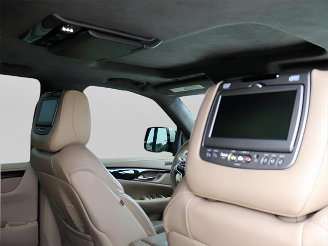 used 2019 Cadillac Escalade ESV car, priced at $38,900