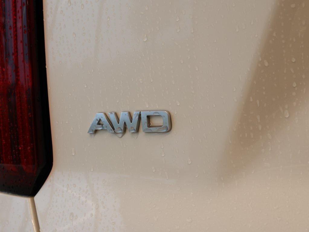 used 2022 Kia Sorento Plug-In Hybrid car, priced at $31,900