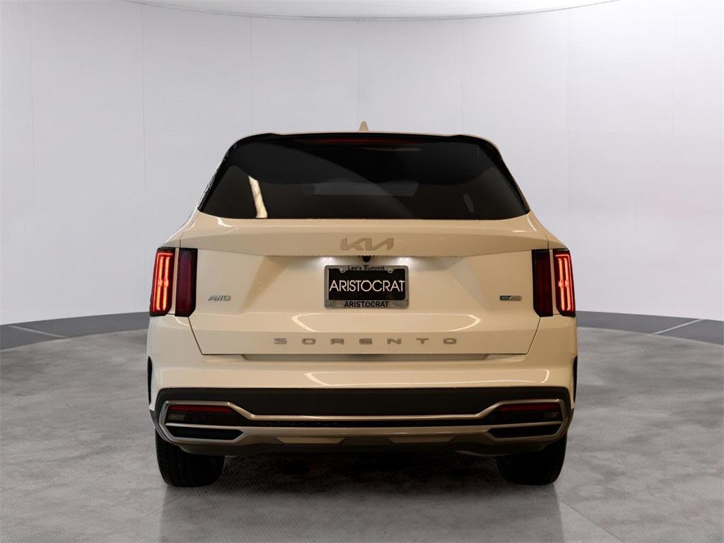 used 2022 Kia Sorento Plug-In Hybrid car, priced at $31,900