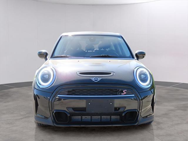 used 2024 MINI Hardtop car, priced at $29,700