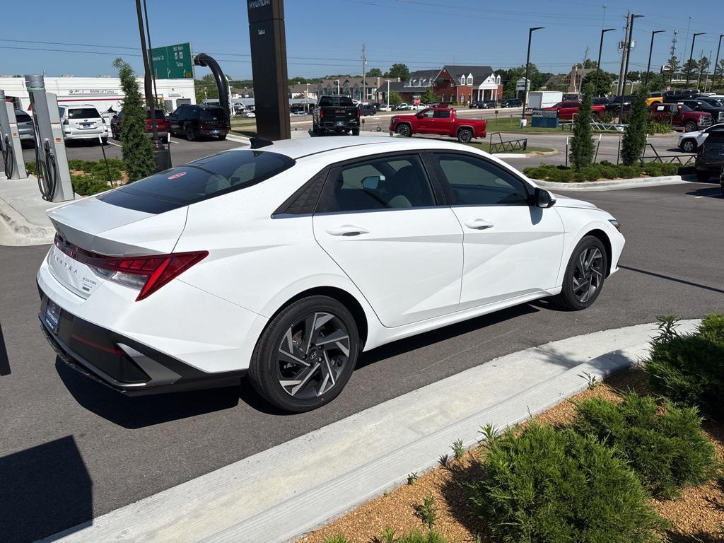 new 2025 Hyundai ELANTRA HEV car, priced at $32,085