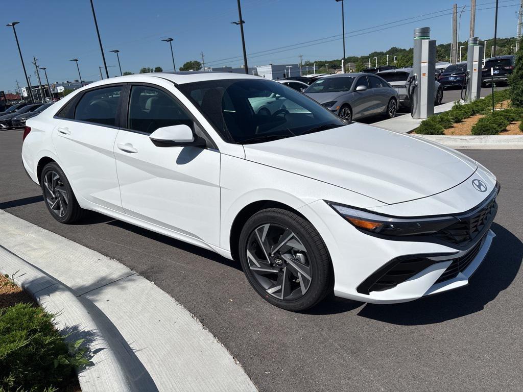 new 2025 Hyundai ELANTRA HEV car, priced at $32,085