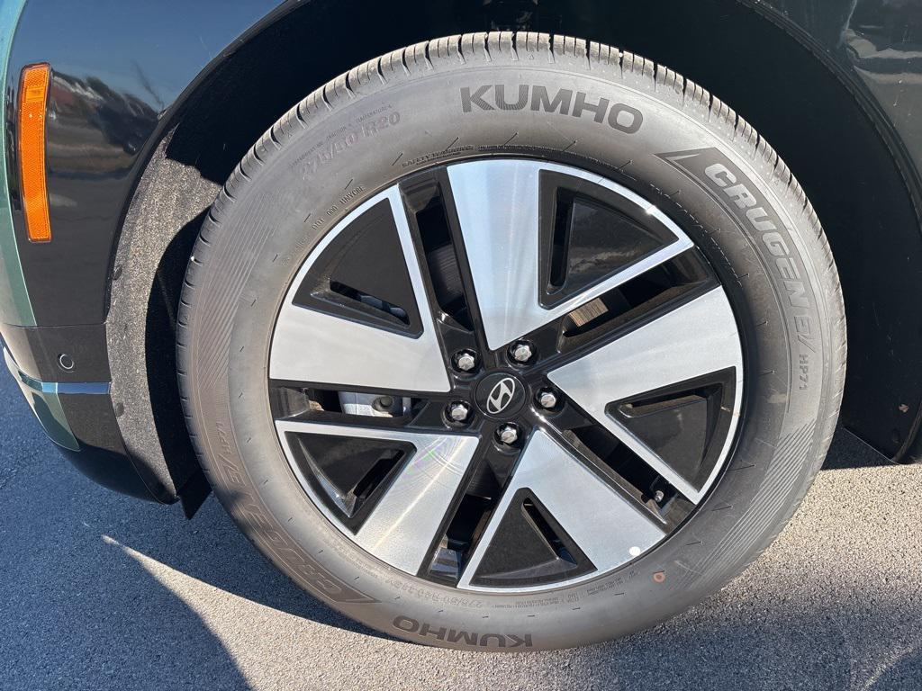 new 2026 Hyundai IONIQ 9 car, priced at $68,775