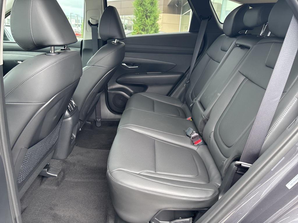 new 2025 Hyundai TUCSON Hybrid car, priced at $38,460