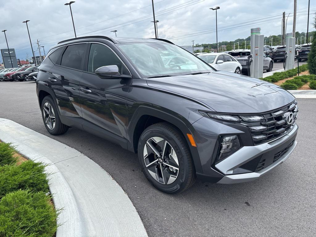 new 2025 Hyundai TUCSON Hybrid car, priced at $38,460