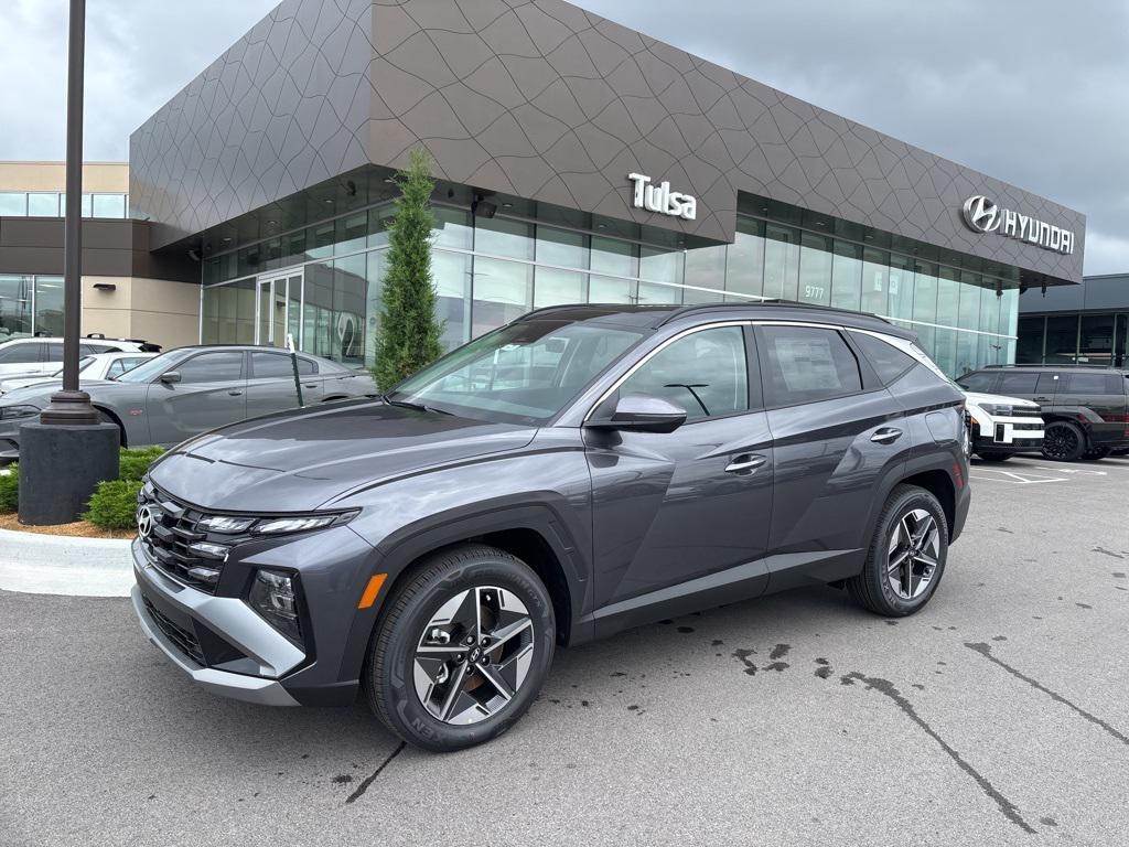 new 2025 Hyundai TUCSON Hybrid car, priced at $38,460