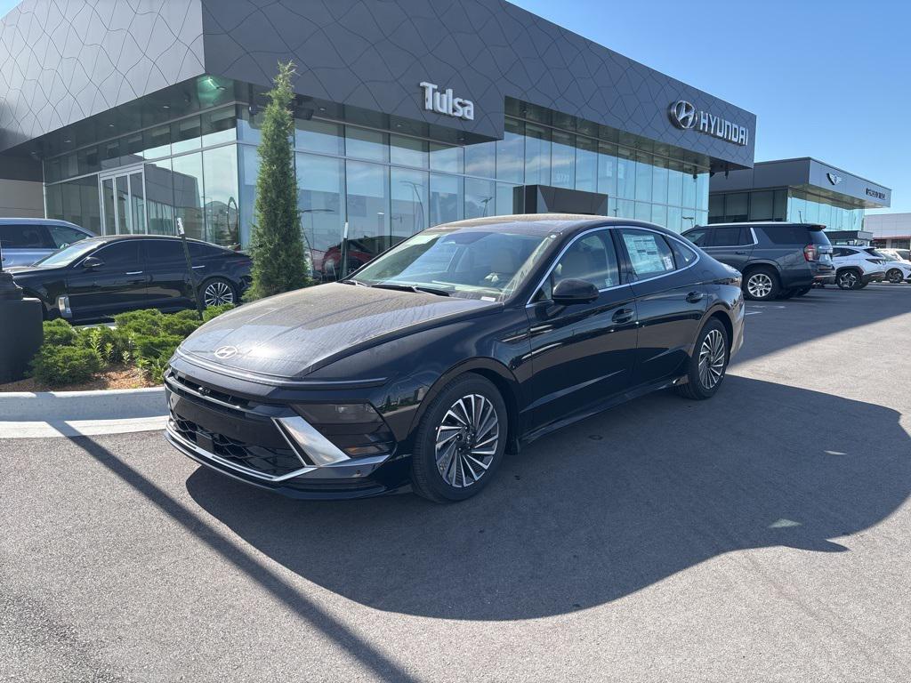 new 2025 Hyundai Sonata Hybrid car, priced at $39,460