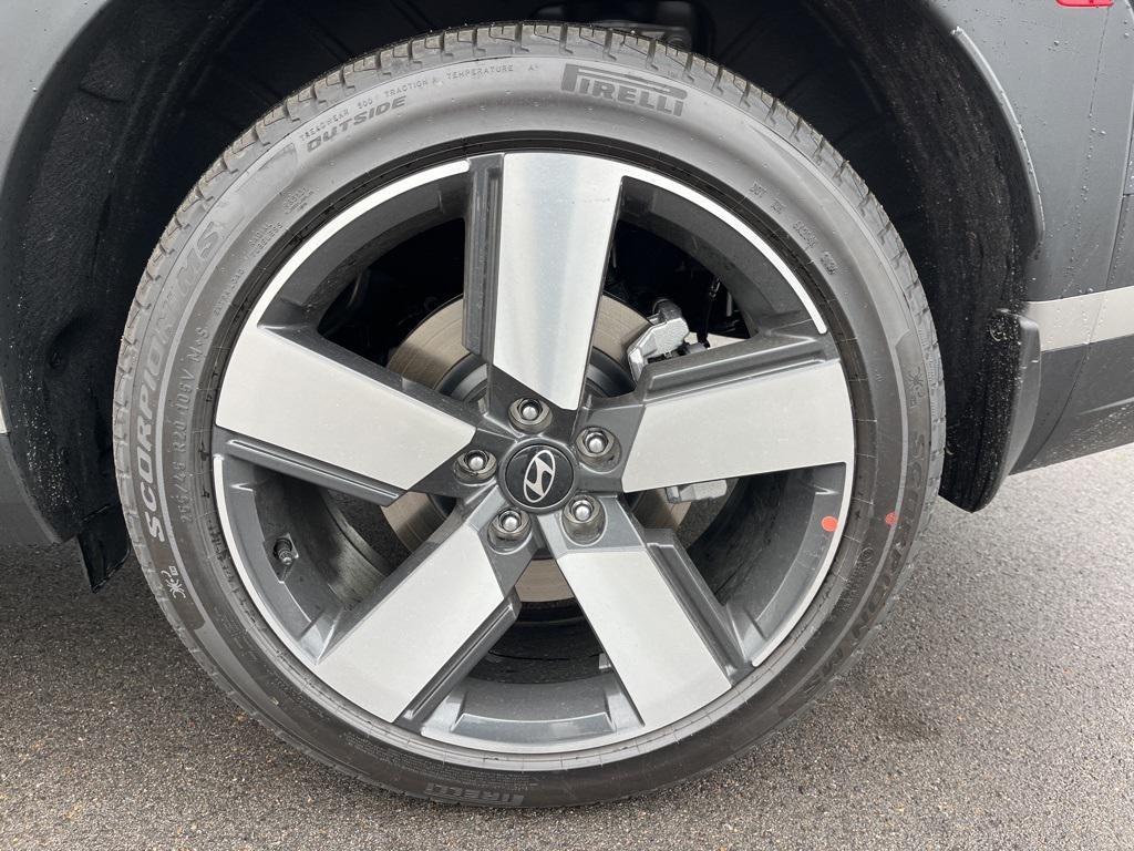 new 2025 Hyundai Santa Fe car, priced at $48,609