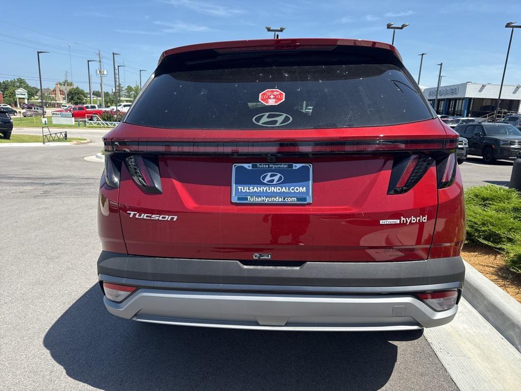 new 2025 Hyundai TUCSON Hybrid car, priced at $39,060