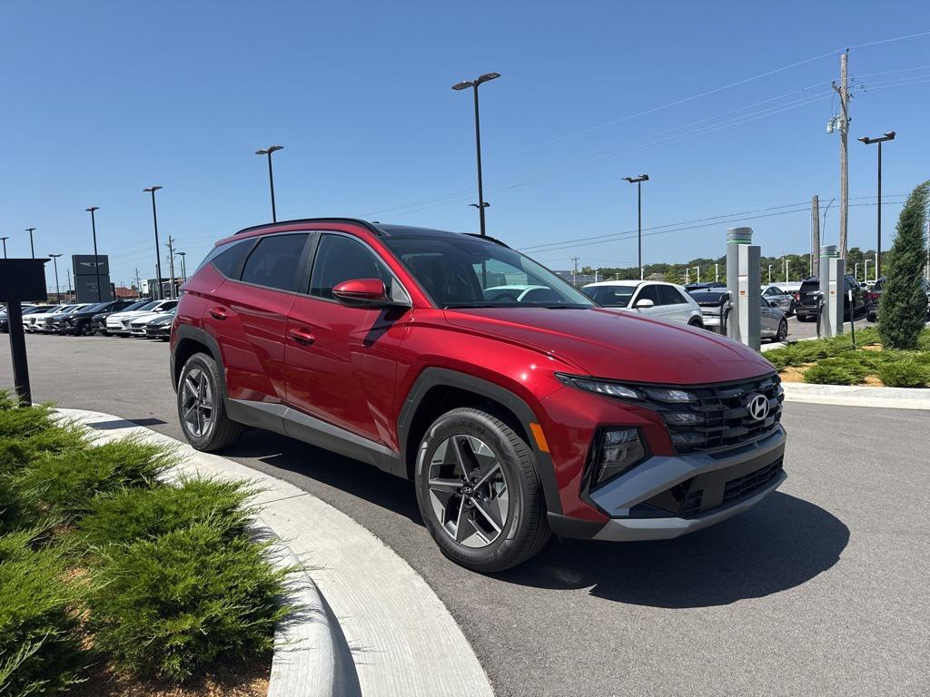 new 2025 Hyundai TUCSON Hybrid car, priced at $39,060