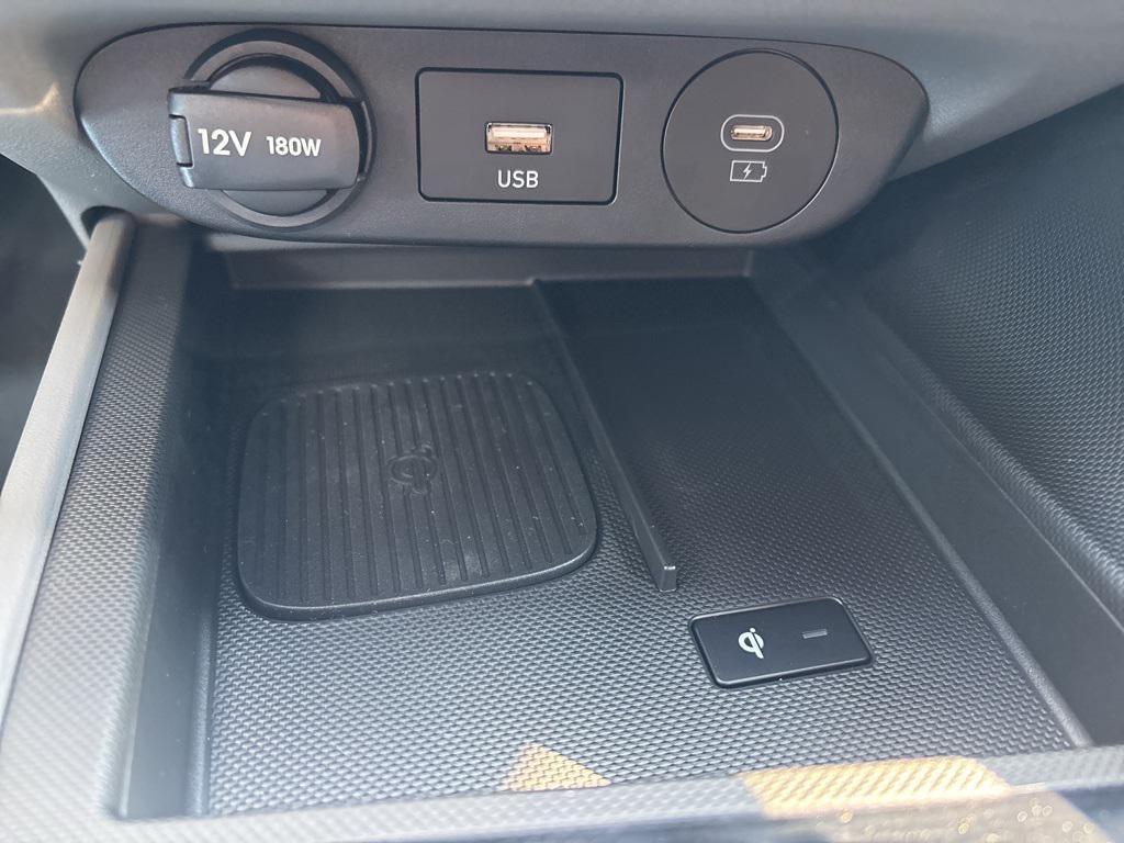 new 2025 Hyundai Elantra car, priced at $25,605