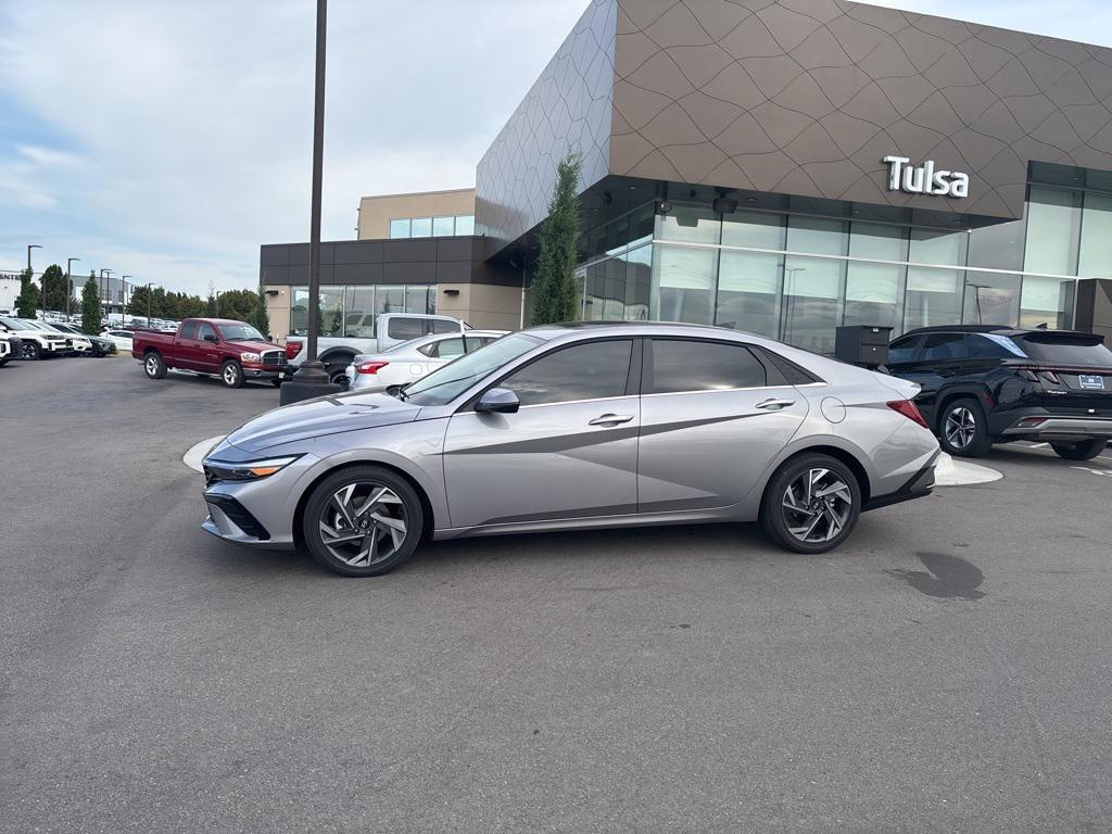 new 2025 Hyundai Elantra car, priced at $28,660