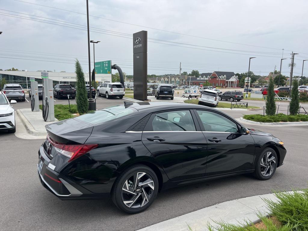 new 2025 Hyundai Elantra car, priced at $28,630