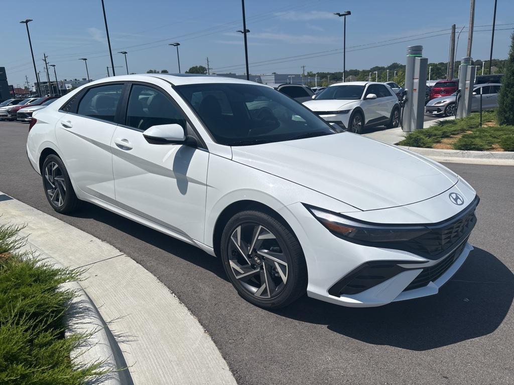 new 2025 Hyundai ELANTRA HEV car, priced at $32,215