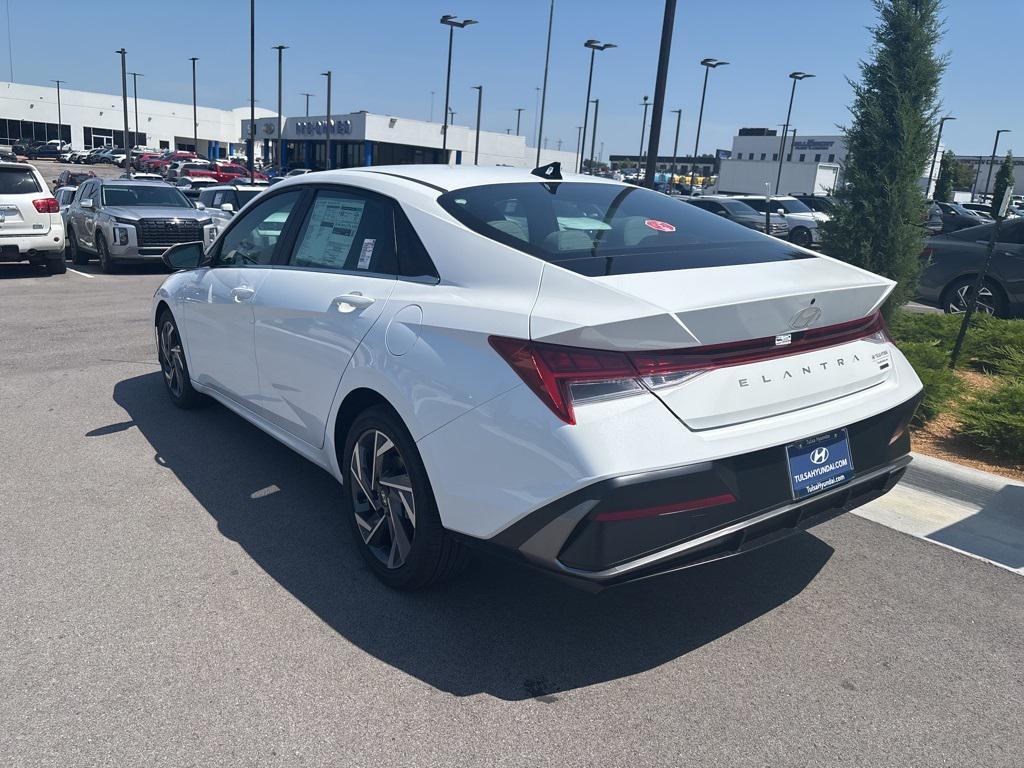 new 2025 Hyundai ELANTRA HEV car, priced at $32,215