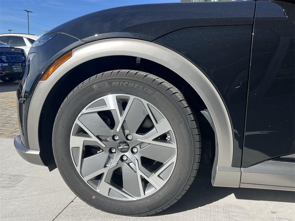 new 2025 Genesis GV60 car, priced at $58,460