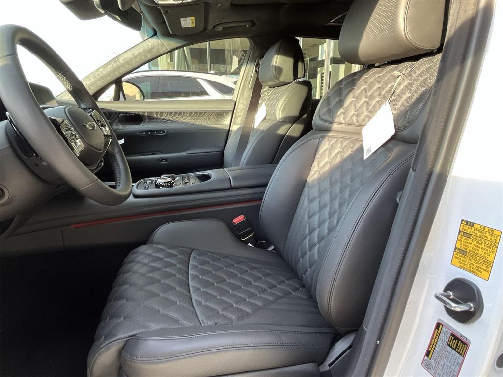 new 2026 Genesis G90 car, priced at $108,200