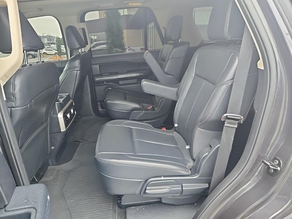 used 2023 Ford Expedition car, priced at $44,888