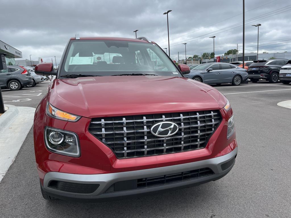 new 2025 Hyundai Venue car, priced at $25,850