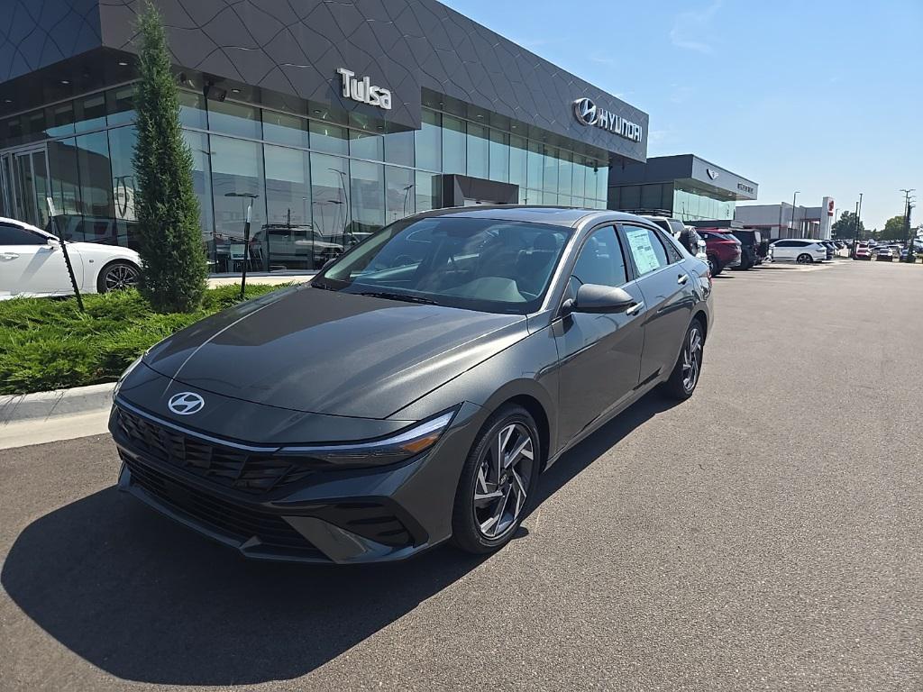 new 2025 Hyundai ELANTRA HEV car, priced at $31,045