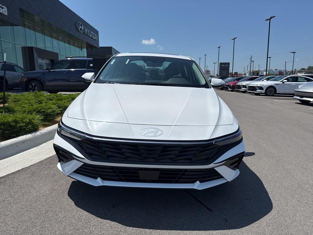 new 2025 Hyundai Elantra car, priced at $29,090