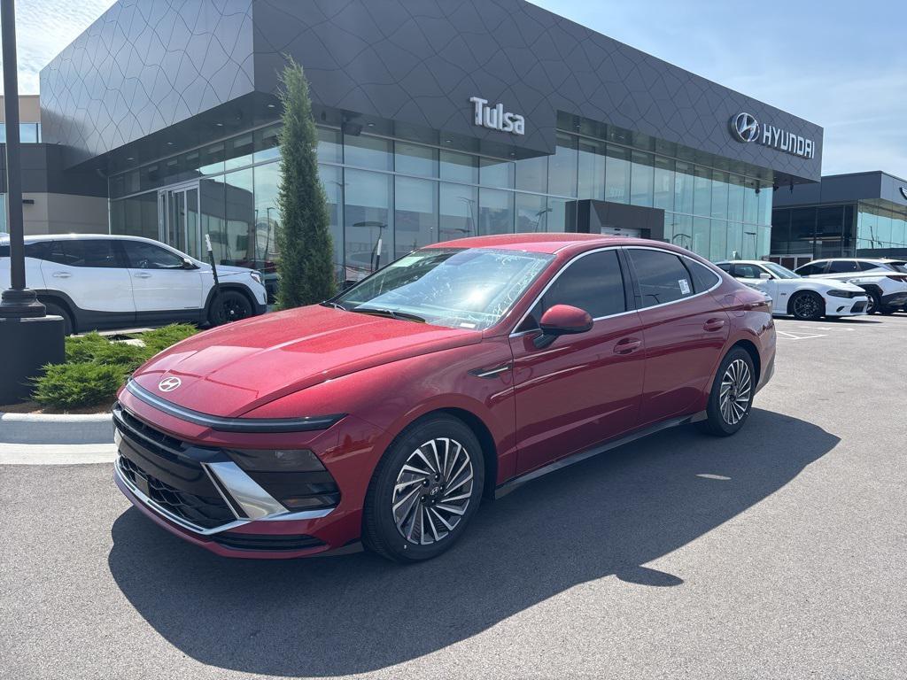 new 2025 Hyundai Sonata Hybrid car, priced at $33,580