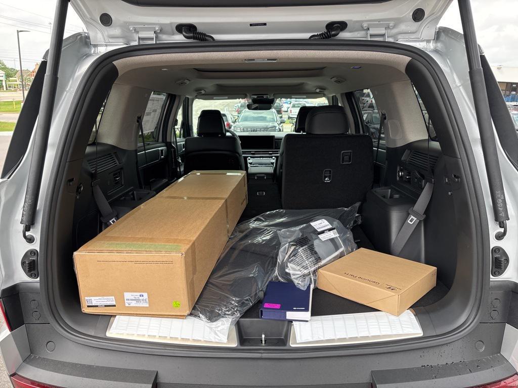 new 2025 Hyundai Santa Fe car, priced at $47,094