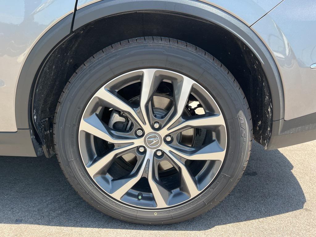 used 2022 Acura MDX car, priced at $32,079