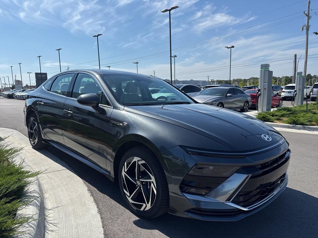 new 2026 Hyundai Sonata car, priced at $30,835