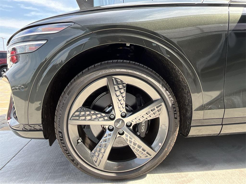 new 2025 Genesis GV70 car, priced at $66,955